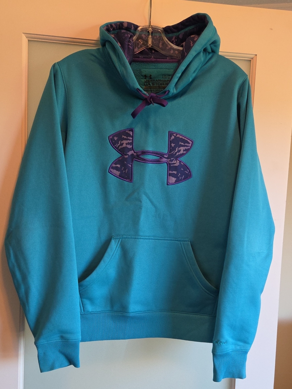 Under Armour Lia Storm Women Pull Over Aqua Hooded Sweatshirt Size Large